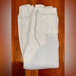 Abercrombie sweatpants - light blue medium